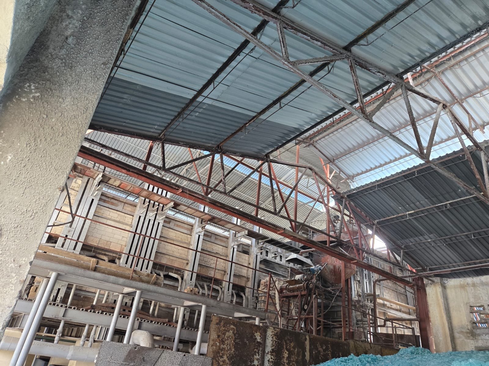 Liquid sodium silicate processing area
